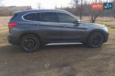 Внедорожник / Кроссовер BMW X1 2016 в Николаеве