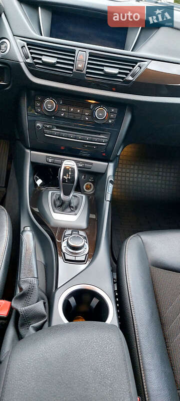 Позашляховик / Кросовер BMW X1 2013 в Харкові