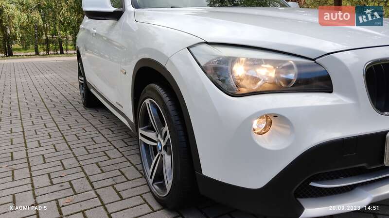 Внедорожник / Кроссовер BMW X1 2010 в 