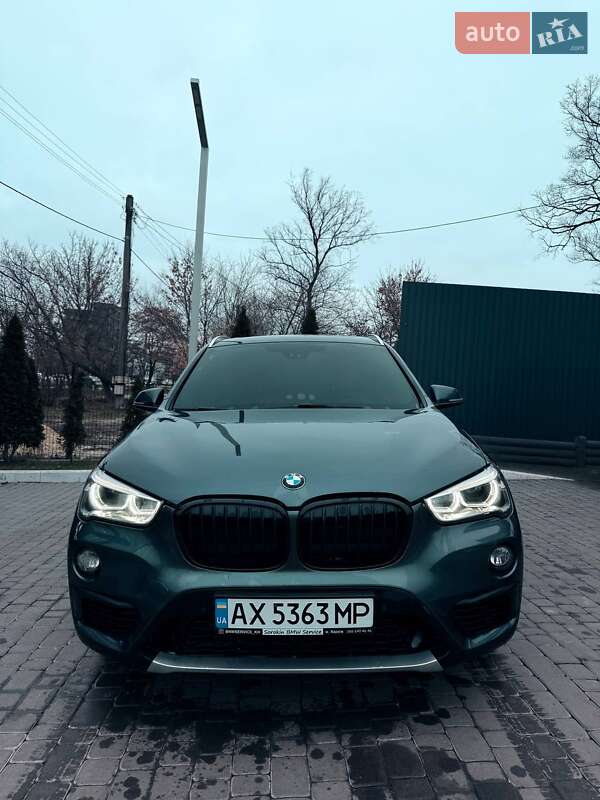 Внедорожник / Кроссовер BMW X1 2015 в Харькове