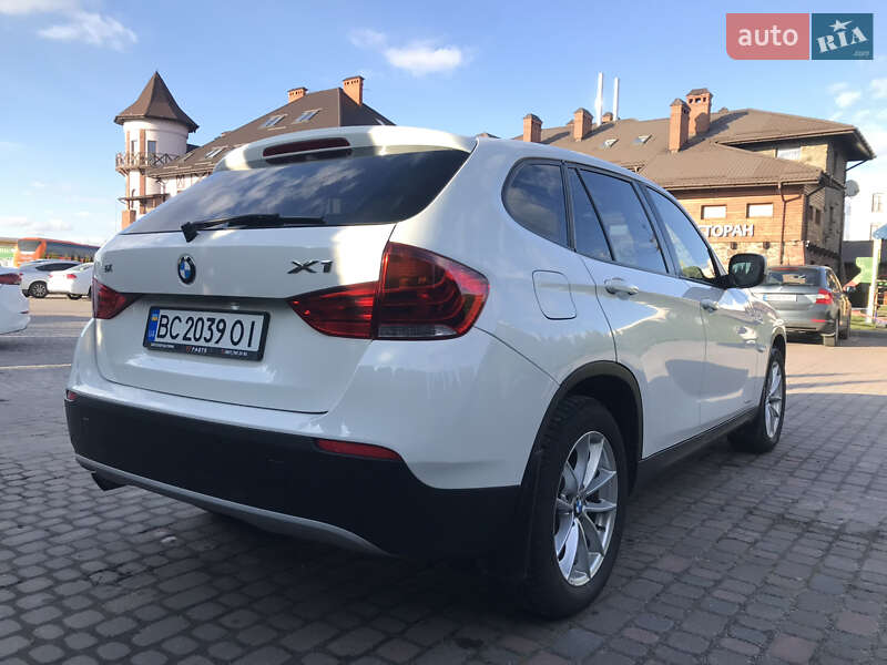 Внедорожник / Кроссовер BMW X1 2010 в Львове