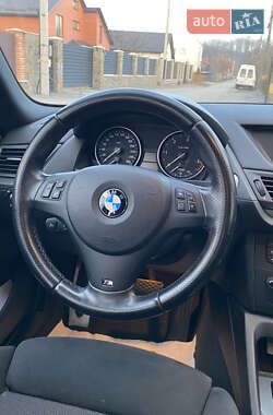 Внедорожник / Кроссовер BMW X1 2012 в 