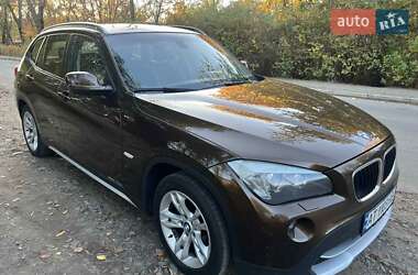 Внедорожник / Кроссовер BMW X1 2011 в 
