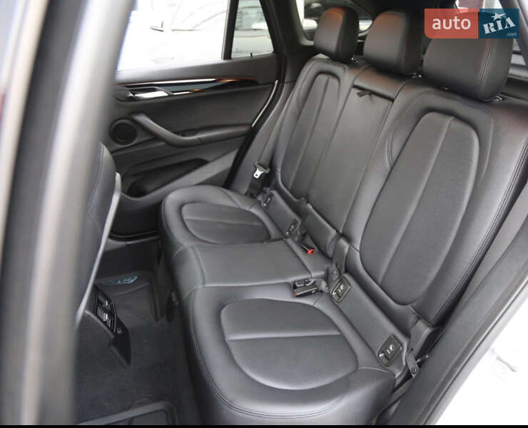 Позашляховик / Кросовер BMW X1 2016 в Полтаві