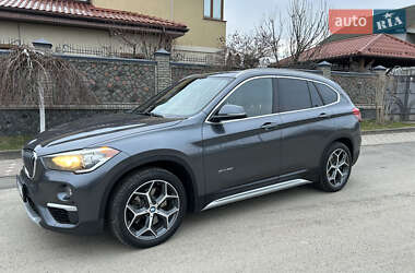 Позашляховик / Кросовер BMW X1 2016 в Києві