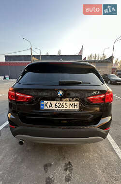 Внедорожник / Кроссовер BMW X1 2016 в Киеве