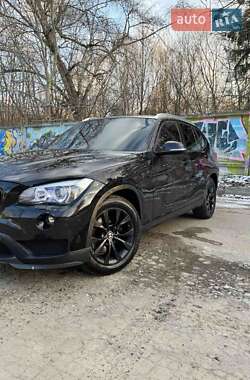 Внедорожник / Кроссовер BMW X1 2013 в 