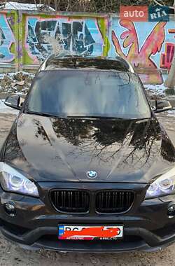 Внедорожник / Кроссовер BMW X1 2013 в 