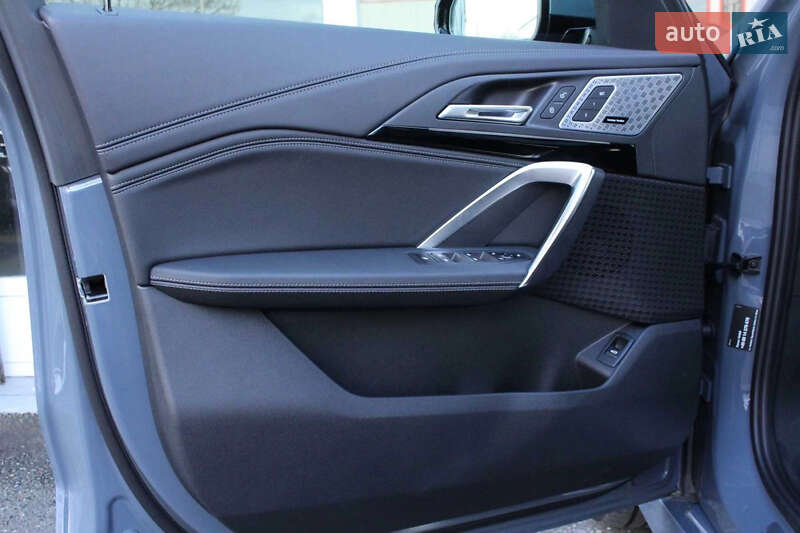 Внедорожник / Кроссовер BMW X1 2023 в Киеве