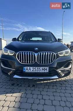 Позашляховик / Кросовер BMW X1 2019 в 