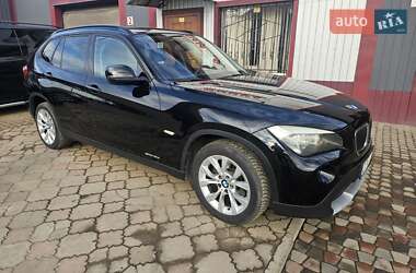 Внедорожник / Кроссовер BMW X1 2012 в Калуше