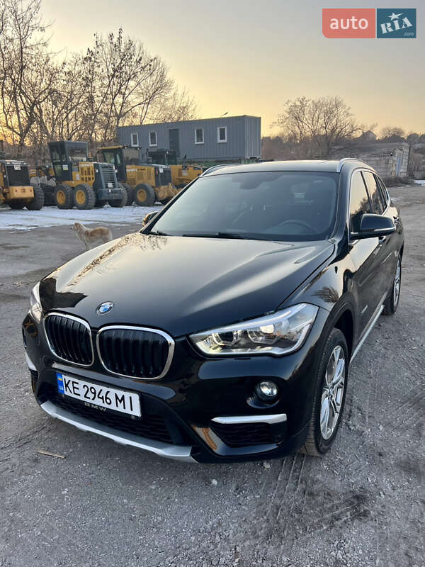 Позашляховик / Кросовер BMW X1 2016 в Кривому Розі