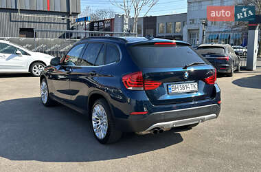 Внедорожник / Кроссовер BMW X1 2014 в 