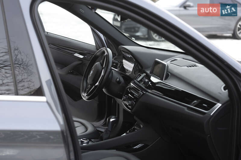 Внедорожник / Кроссовер BMW X1 2016 в Полтаве