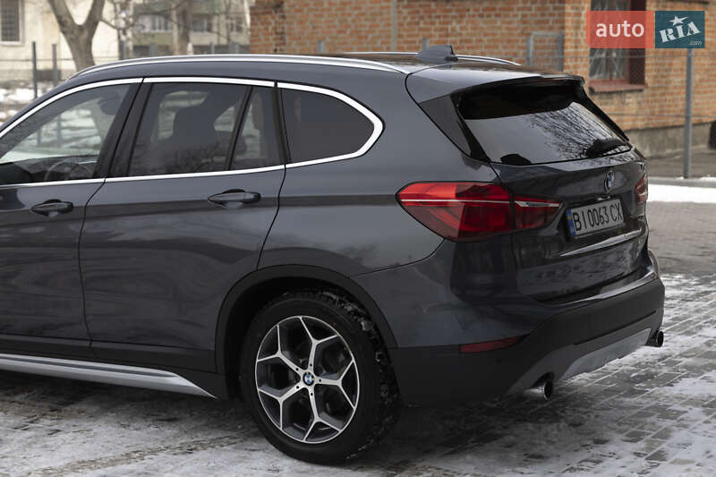 Внедорожник / Кроссовер BMW X1 2016 в Полтаве