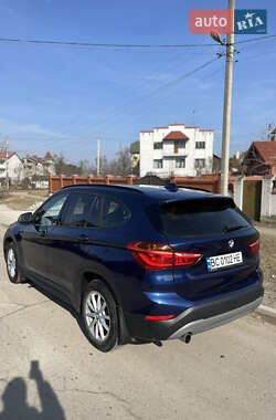 Внедорожник / Кроссовер BMW X1 2016 в Львове