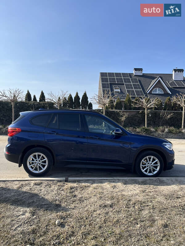 Внедорожник / Кроссовер BMW X1 2016 в Львове