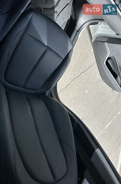 Позашляховик / Кросовер BMW X1 2022 в 