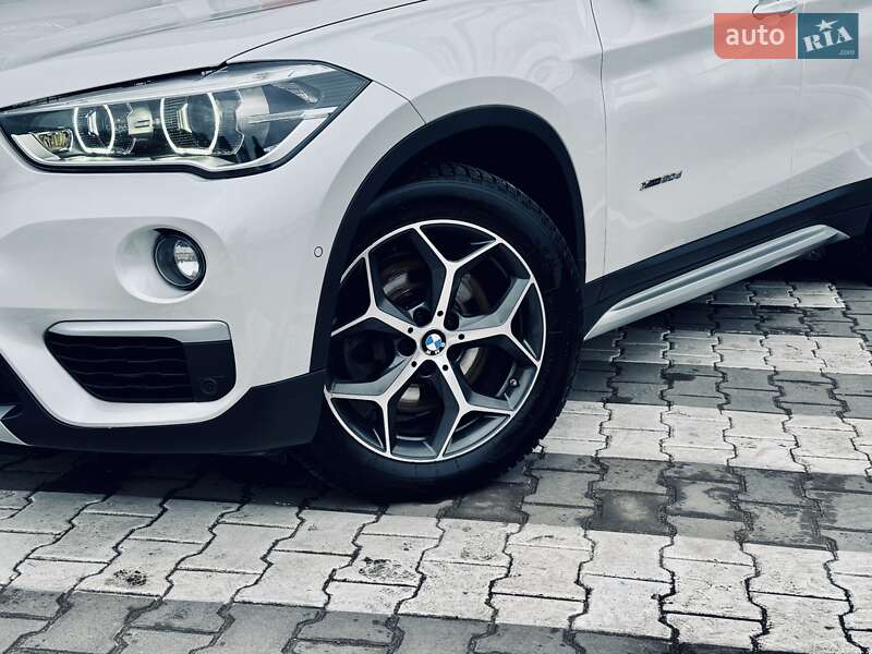 Внедорожник / Кроссовер BMW X1 2015 в Тернополе
