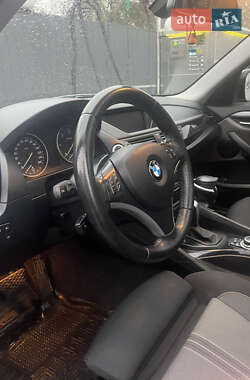 Внедорожник / Кроссовер BMW X1 2011 в Калуше