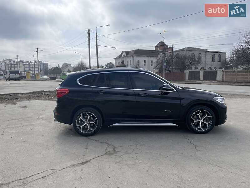 Внедорожник / Кроссовер BMW X1 2017 в Харькове