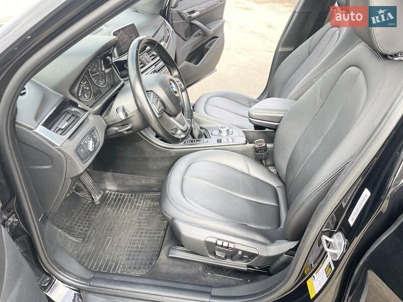 Внедорожник / Кроссовер BMW X1 2017 в Харькове