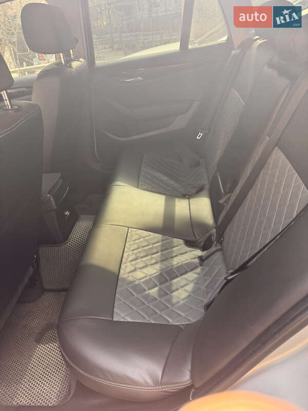 Позашляховик / Кросовер BMW X1 2014 в Дніпрі