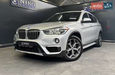 Позашляховик / Кросовер BMW X1 2017 в 