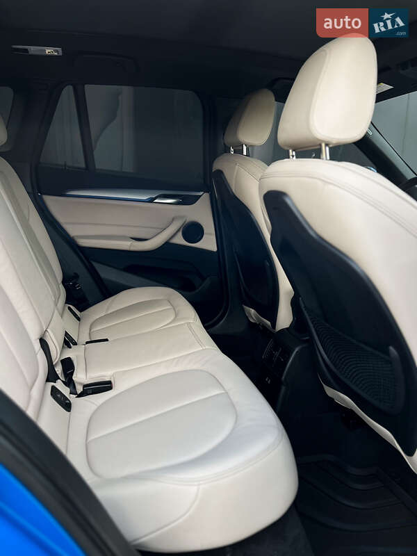 Внедорожник / Кроссовер BMW X1 2021 в Тернополе