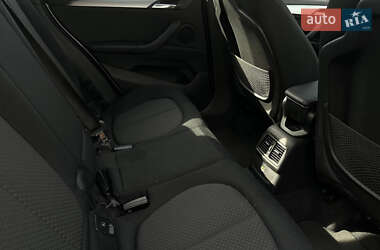 Внедорожник / Кроссовер BMW X1 2015 в 