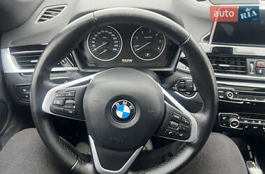 Внедорожник / Кроссовер BMW X1 2016 в 