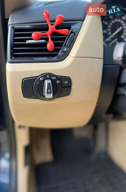 Внедорожник / Кроссовер BMW X1 2013 в 