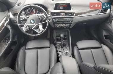 Внедорожник / Кроссовер BMW X1 2018 в 