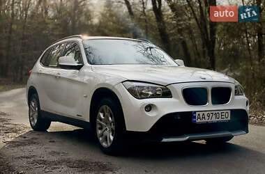 Позашляховик / Кросовер BMW X1 2011 в 