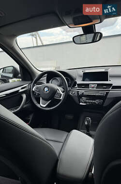 Внедорожник / Кроссовер BMW X1 2022 в 