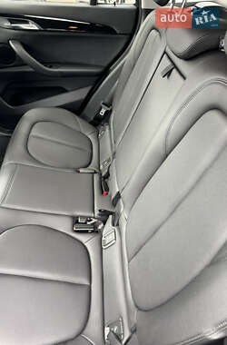 Внедорожник / Кроссовер BMW X1 2022 в 