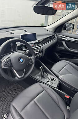 Внедорожник / Кроссовер BMW X1 2022 в 