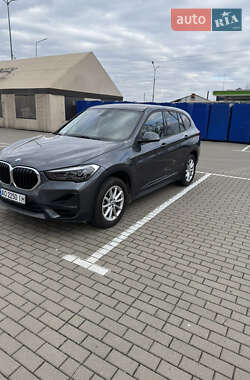Внедорожник / Кроссовер BMW X1 2022 в 