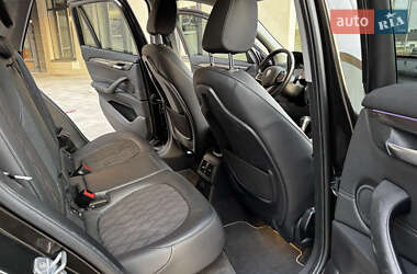 Внедорожник / Кроссовер BMW X1 2019 в 
