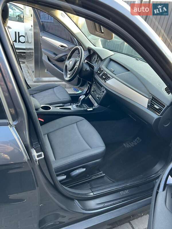 Внедорожник / Кроссовер BMW X1 2015 в Киеве