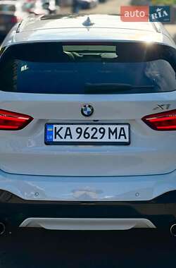 Внедорожник / Кроссовер BMW X1 2016 в 