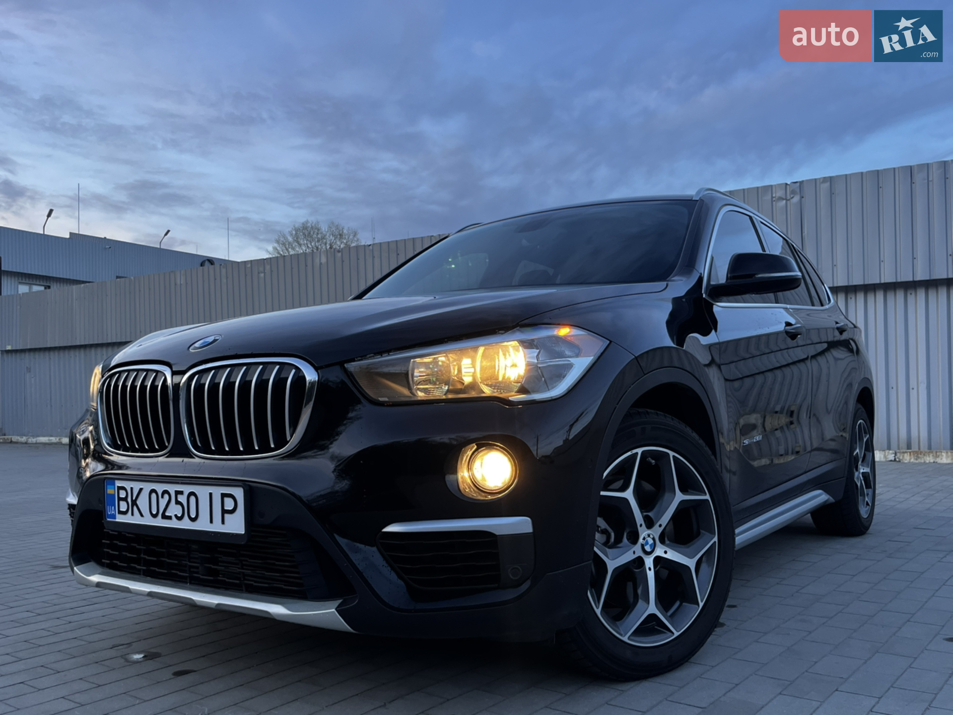 2017 BMW X1 - мініатюра 2