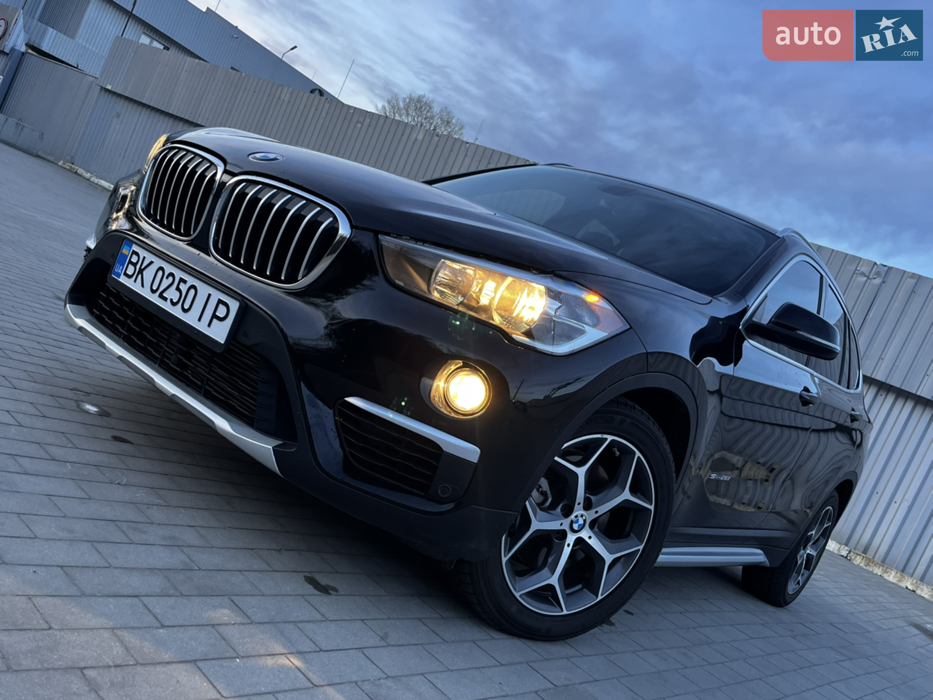 2017 BMW X1 - фото 1