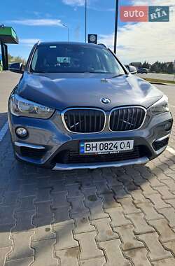 Внедорожник / Кроссовер BMW X1 2016 в Одессе
