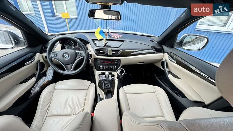 Внедорожник / Кроссовер BMW X1 2012 в Киеве