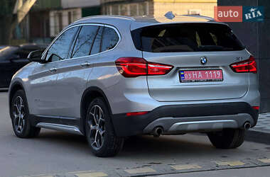 Внедорожник / Кроссовер BMW X1 2016 в 