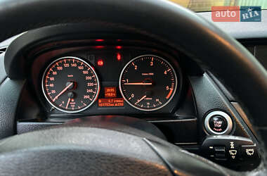 Внедорожник / Кроссовер BMW X1 2012 в 