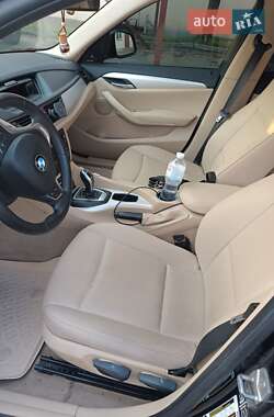 Внедорожник / Кроссовер BMW X1 2014 в 