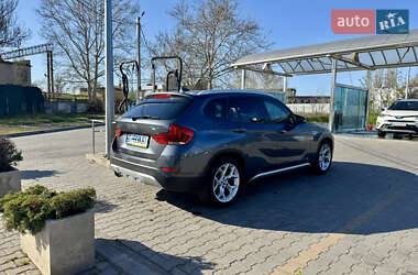 Внедорожник / Кроссовер BMW X1 2013 в 