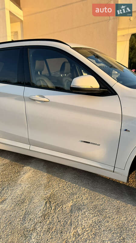 Позашляховик / Кросовер BMW X1 2017 в Одесі